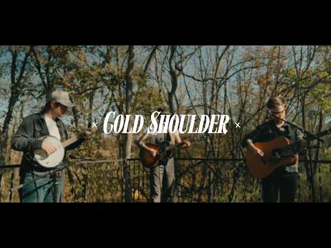 Zach John King - Cold Shoulder (The Cabin Sessions)