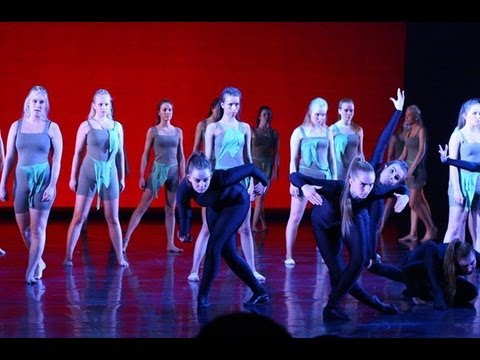 Nemendaleikhús JSB 2013 - Tíminn - Upphafsatriði - Í Aldingarðinum