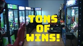 This WALMART ARCADE is the BEST! ~ Claw Machine WINS