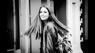 Season 2, Episode 3 – And All That Jazz With Singer/Songwriter Catie Waters