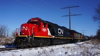 preview picture of video 'CN 5422, an Ex-Oakway SD60, with the M337 on 12/28/2013'