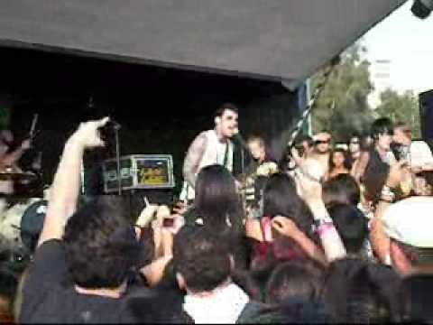 Aiden - Scavengers of the Damned Live Warped 09