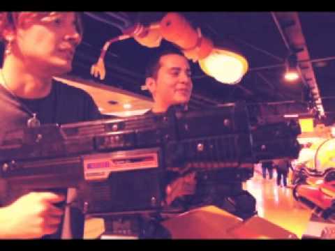 Zalo Villa & L'art M'ennuie - Cigarrillos y café