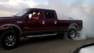 preview picture of video 'F-350 Burnout'