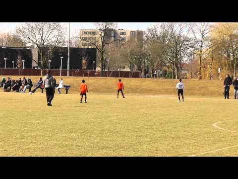 6 april 2013 VV De Meern E5 - VV De Meern E7 com 10-1 Poortje van Sem