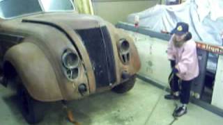 preview picture of video 'My 1935 Chrysler Airflow Finally in my garage.'
