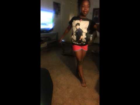 My 7 year old dancing to Dj Lil Man ft. 40cal