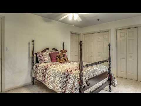 36 Cambridge Road, Unit 4, Woburn MA   Lisa Santilli