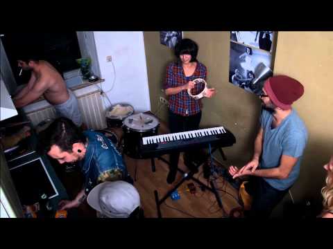 DIVING DEEP - Küchen RambaZamba