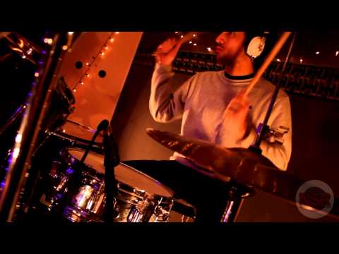 Nsr Live Sessions - Tirapiedras - Sobrevive condenado + Trate de Hablarte