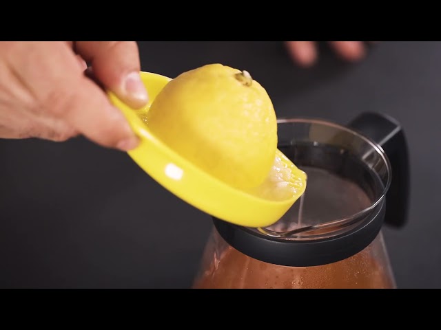 Vidéo teaser pour Citrus squeezer , with container VITAMINO