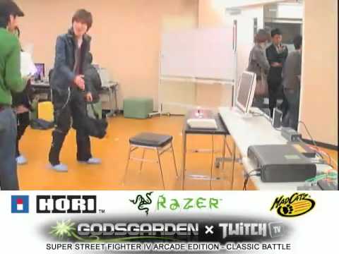 TUC (M.Bison/Dictator) vs. (Kazunoko)  Yun) SSF4:AE