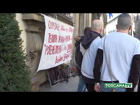 2021-03-24 FIRENZE - INCATENATI PER L'OSPEDALE DI VOLTERRA