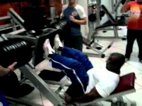 claudio do monte so treino pesado