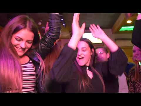 DJ Ostkurve feat. Wildkogel Buam - Wir singen Hoch die Hände (Offizielles Video)