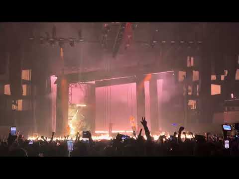 Parkway Drive - Crushed pt.1  - 20th Anniversary Tour - live @ Wiener Stadthalle- 21.09.2025 -Vienna