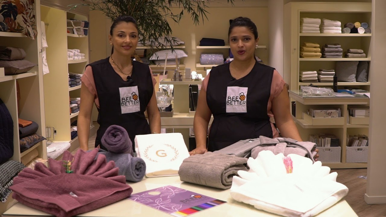 Personal Organizers ensinam dobras de roupas de cama e banho na mmartan Iguatemi Fortaleza.