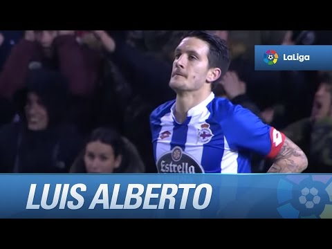 Remate de Luis Alberto por encima de la portería