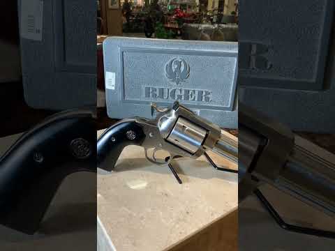 Ruger New Model Super Blackhawk 44 Magnum Single Action Army Revolver
