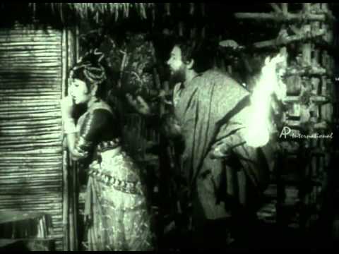 Veerathirumugan - Ashokan shouts E V Saroja