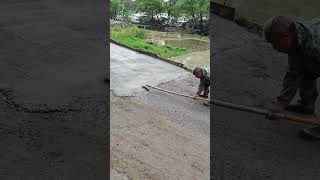 ‌Concrete Pavement Curing Compound Application