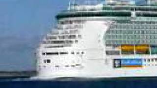 preview picture of video 'Independence of the Seas Worlds largest cruise ship'