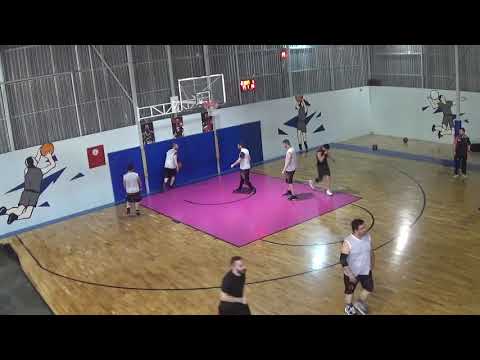 Dynamic League  Vikings - Narcos  61-47