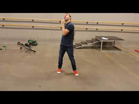 Diabolo body throws