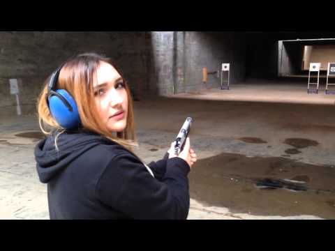 MAC officer... Ma fille premier tir gros calibre 45 ACP