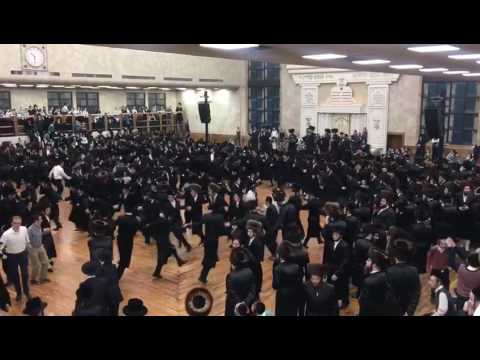 Simchas Beis Hashoeva In Vizhnitz Monsey | שמחת בית השואבה בחצר הקודש וויזניץ מאנסי