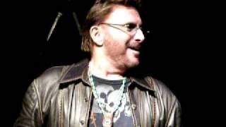 Chuck Negron singing "One" @ Mt. Airy Lodge in PA  8-28-10