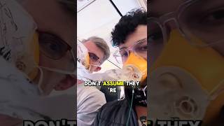 Download lagu Bagaimana Cara Kerja Masker Oksigen Pesawat yang Sebenarnya?😱 #shorts #viral #videoviral #viralsh... mp3
