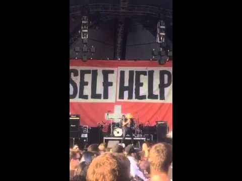 Yelawolf- Till it's gone at self help festival with Travis barker