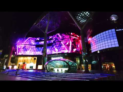 New modern look of ION Orchard Curvy Facade Screen in Singapore