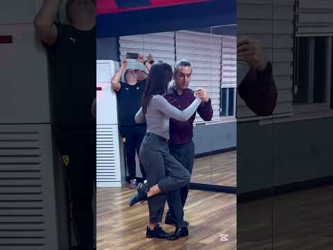 Tango Lesson: Beginner Sacada & Barrida Combination
