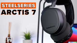 Video thumbnail for Steelseries Arctis 7 Wireless Gaming Headset Review - Everything you need to win? by The Headphone Show