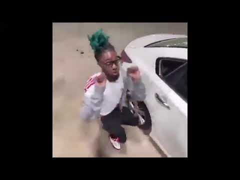 tisakorean dancing like a crackhead for 23 seconds