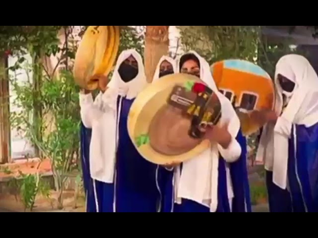 الفرقة الشعبية و سيارة الطق (نساء)