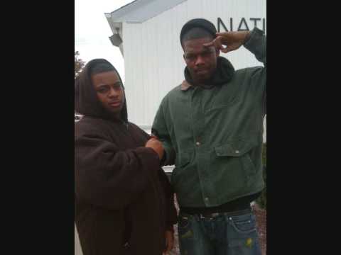 Mista Leo a.k.a Frank Jr ft. Corey Bapes - Im Dat Nigga