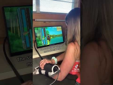 Super user Megan demonstrates how to use the Motus Hand!