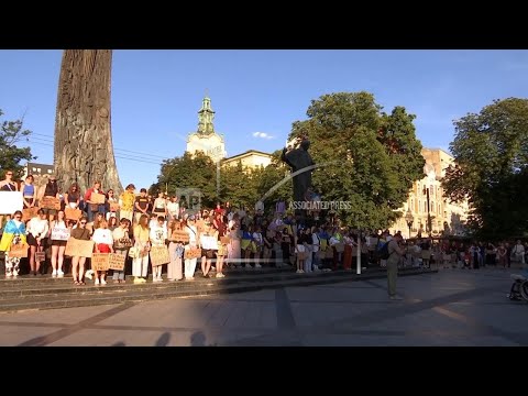 Ukrainians in Lviv protest for third day despite Zelenskyy change over new anti-corruption bill