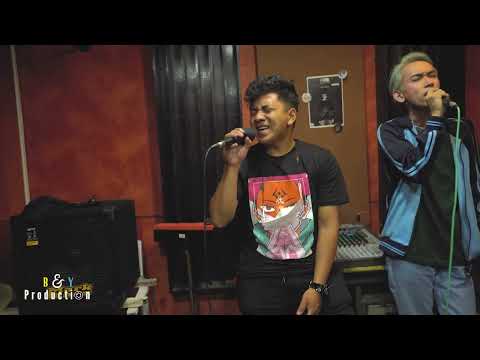 Alex Hauhulh ft J.H Peka "Lam Dun ila" One take live at Groove Workshop