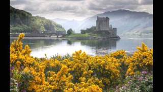 Traditional Pipes And Drums (Morning Has Broken)