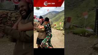 Download lagu Kedekatan Anggota TNI Dan Warga Papua #shorts #tni #tnidipapua #tnidihutan mp3 Download lagu Kedekatan Anggota TNI Dan Warga Papua #shorts #tni #tnidipapua #tnidihutan mp3
