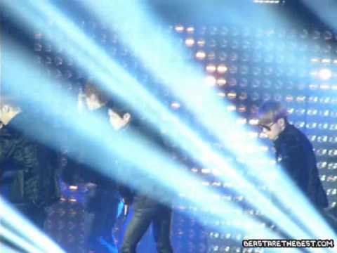 [Fancam] BEAST 120208 - Medley + Fiction + Talk (Music Bank in Paris)