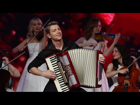 Алексей Воробьев - Половинка // Творческий вечер Ларисы Долиной на Новой Волне 2025