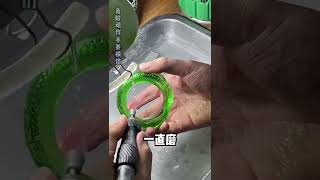 [問卦] 喜歡買翡翠的人為什麼不買玻璃？