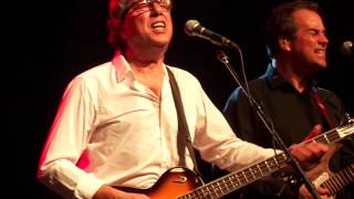 10CC opens show @ Ottawa Bluesfest--Wall Street Shuffle--Live 2012-07-14