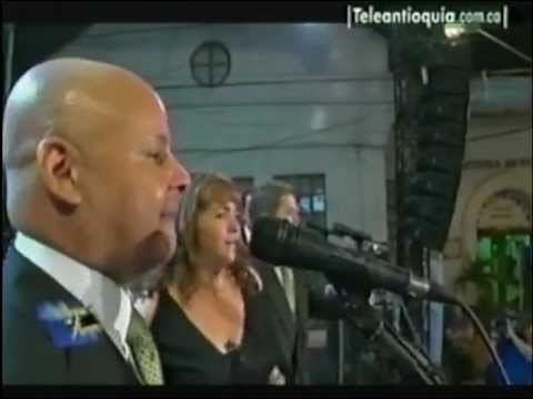 LA CUMBIA DE DICIEMBRE - LA TIPICA RA7 Y LEO CARDONA EN VIVO