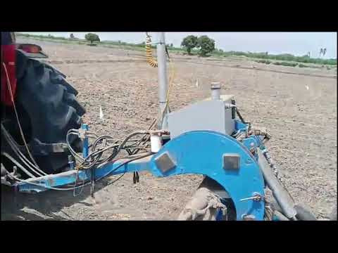 Nivelación de terreno agrícola con tractor en Ferreñafe  - Lambayeque  - Perú